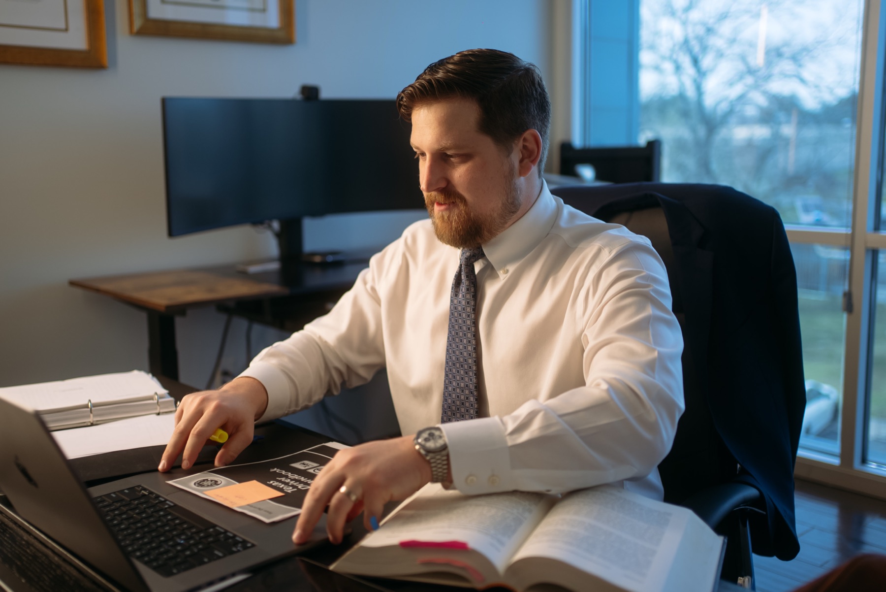 Leon Dacbert - Premises Liability / Slip & Fall attorney